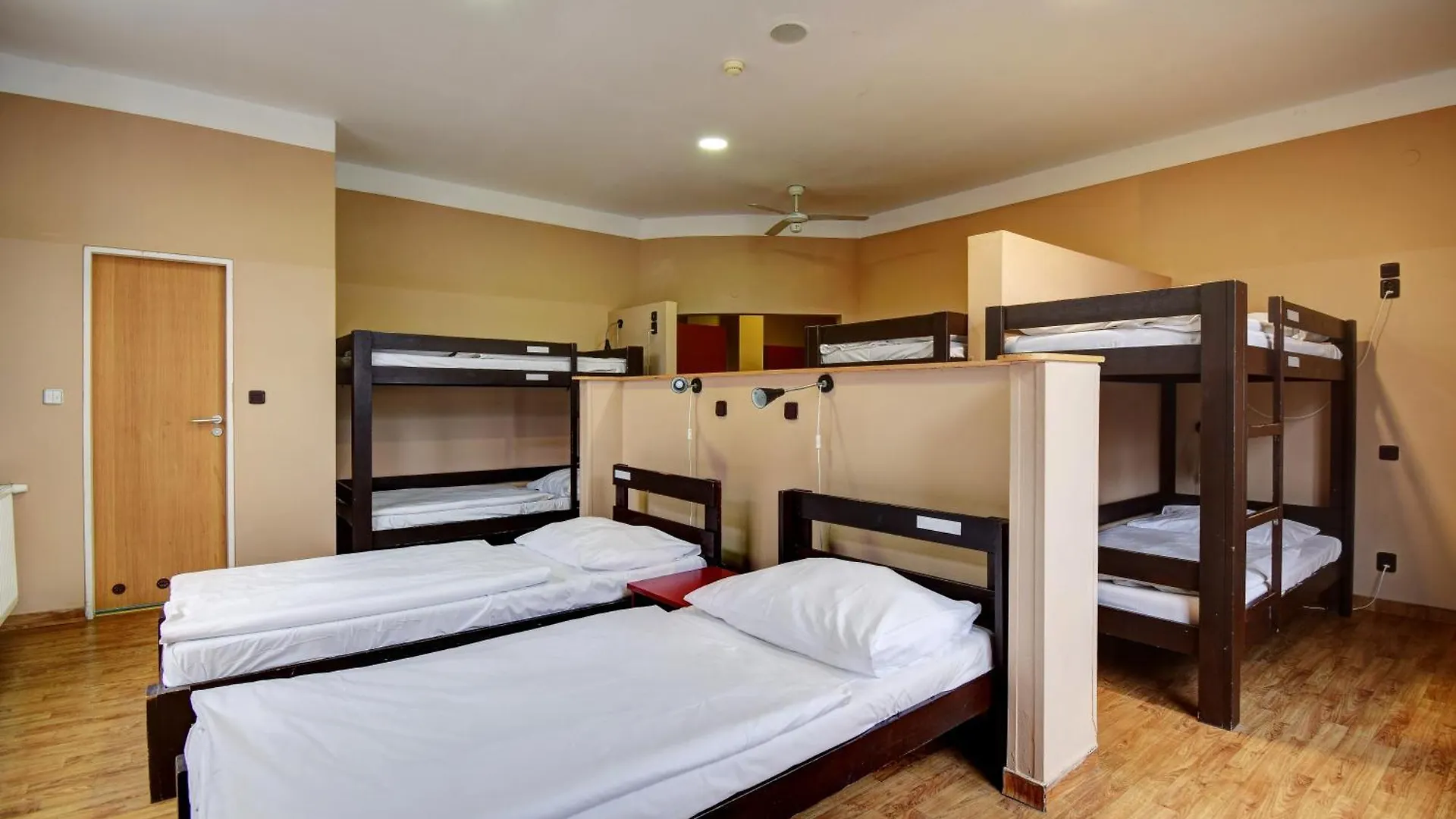 Hostel Plus Praga