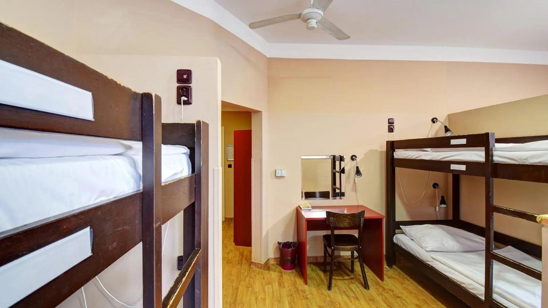 Plus Prága Hostel