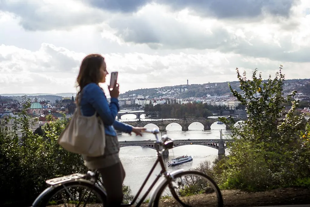 Plus Prague